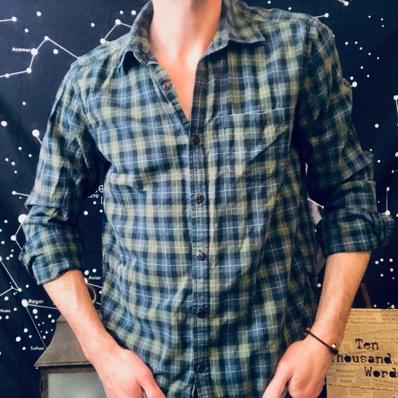 GAP Other - GAP Plaid Button Down Shirt — Classic Fit